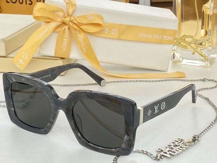 Louis Vuitton Sunglasses Top Quality LVS00210